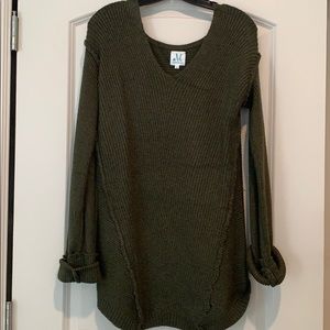 Hunter green sweater